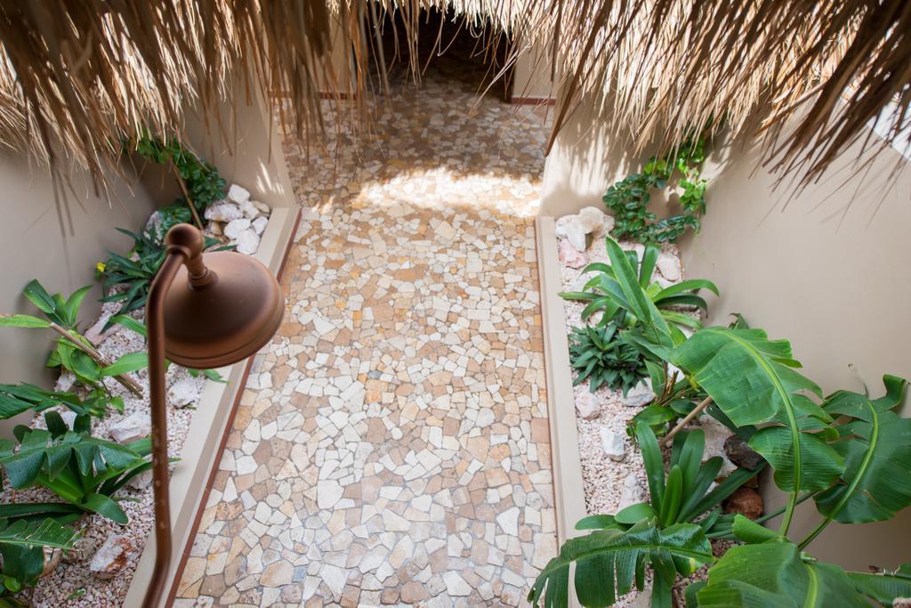 Lagun Blou Dive And Beach Resort Extérieur photo