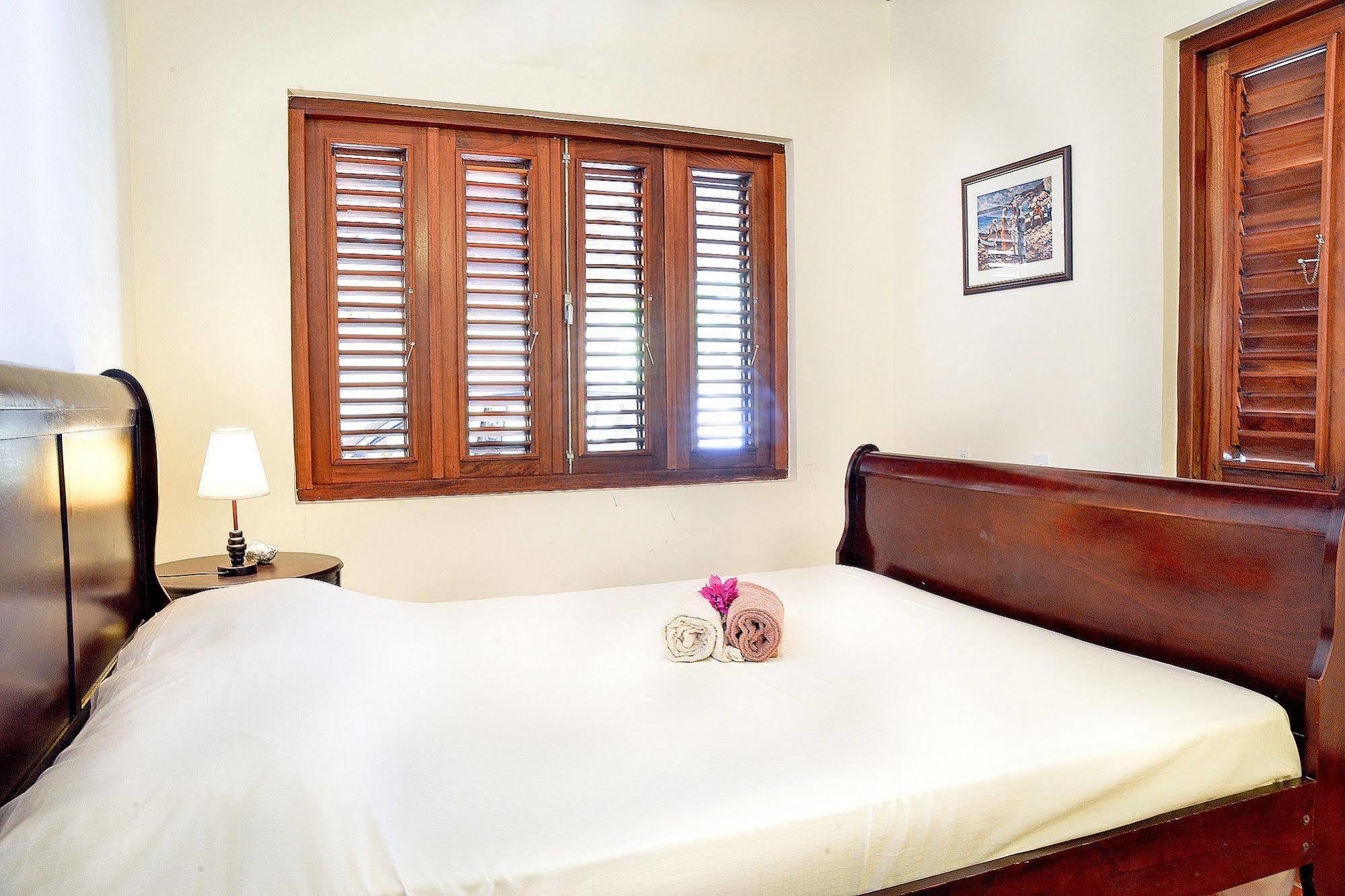 Lagun Blou Dive And Beach Resort Extérieur photo